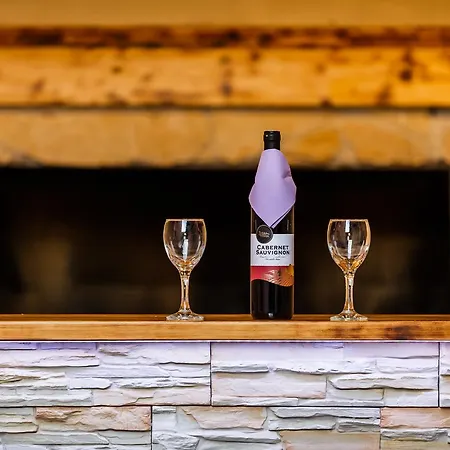 빌라 Nora 트로기르